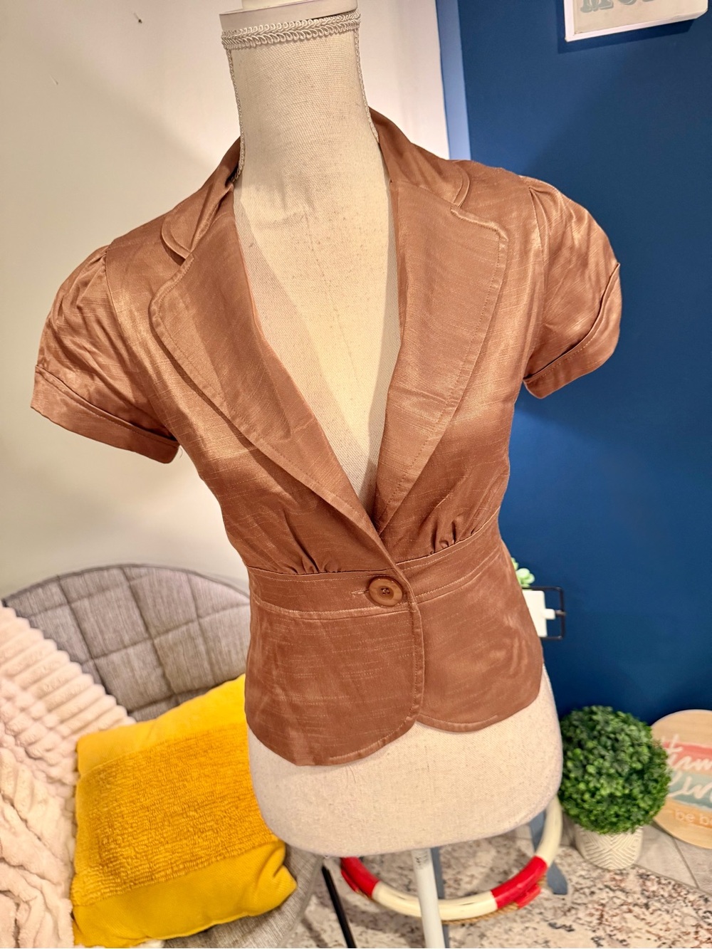 XXI Bronze Satin Short Sleeve Fitted Blazer Small